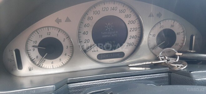 Mercedes E 270 2002, 324,000 km - 2.7 l - Bakı