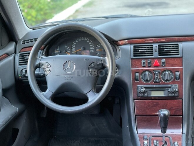 Mercedes E 200 1999, 380,000 km - 2.0 l - Bakı