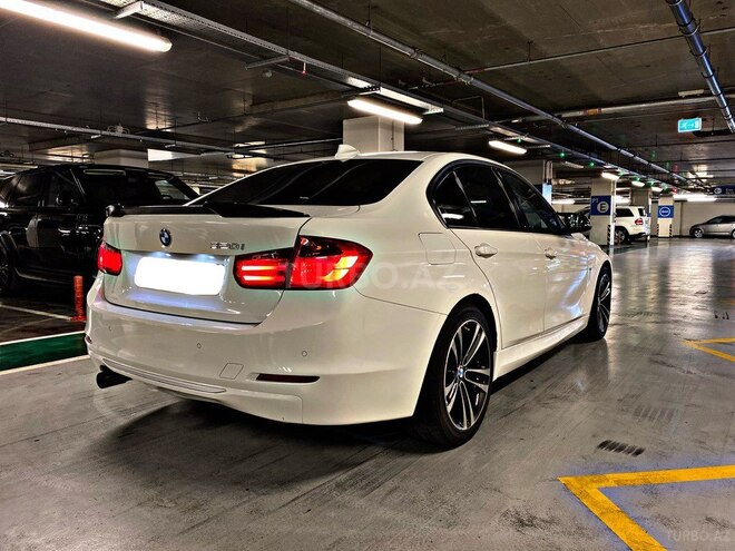 BMW 328 2013, 241,493 km - 2.0 л - Bakı