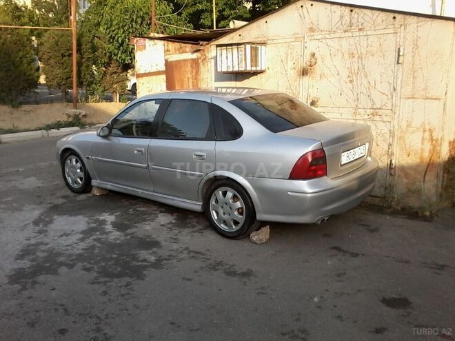 Opel Vectra 2000, 235,680 km - 2.0 l - Bakı