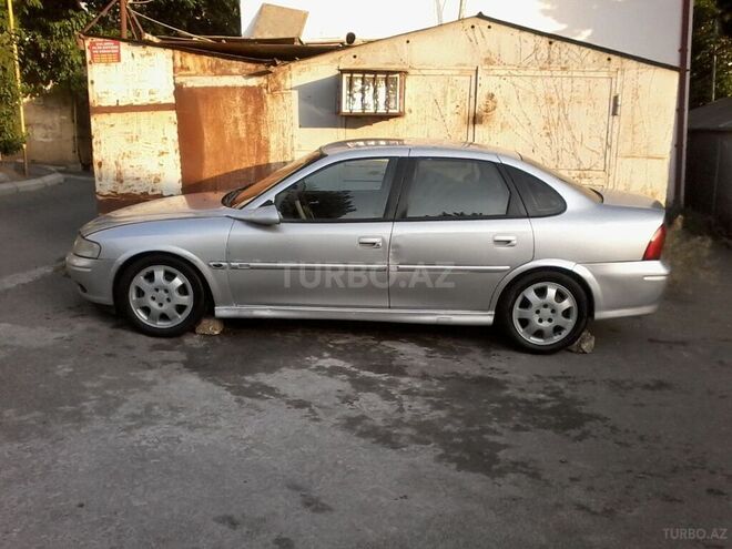 Opel Vectra 2000, 235,680 km - 2.0 l - Bakı