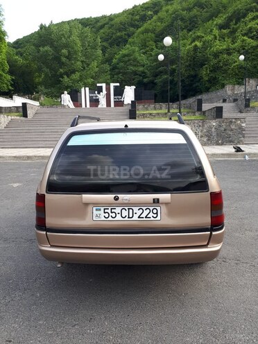 Opel Astra 1997, 407,840 km - 1.6 л - Şəki