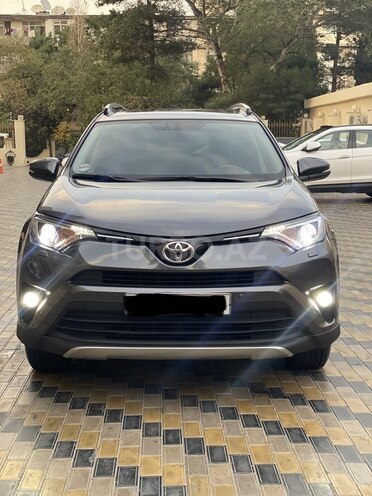 Toyota RAV4 2019, 136,000 km - 2.0 l - Bakı