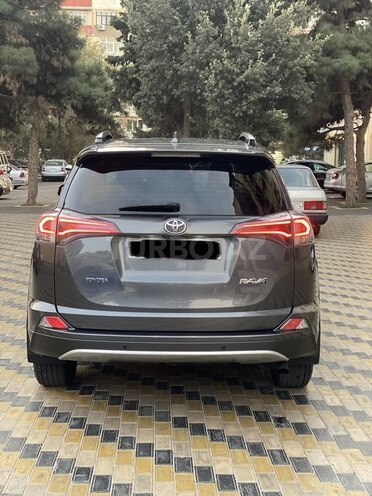 Toyota RAV4 2019, 136,000 km - 2.0 l - Bakı