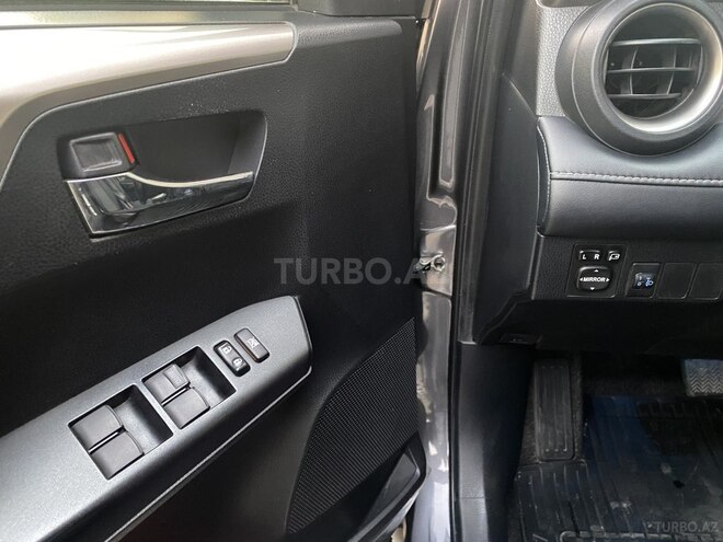 Toyota RAV4 2019, 136,000 km - 2.0 l - Bakı