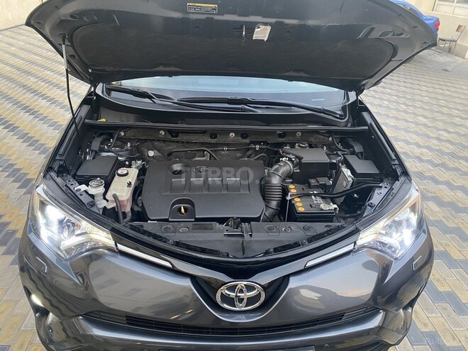 Toyota RAV4 2019, 136,000 km - 2.0 l - Bakı