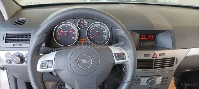 Opel Astra 2005, 171,700 km - 1.3 l - Bakı