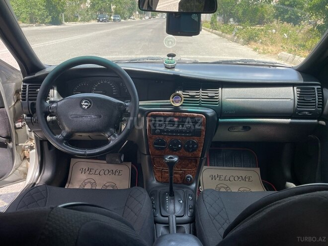 Opel Vectra 1997, 260,000 km - 1.6 l - Bakı