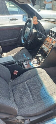Mercedes C 180 1993, 254,441 km - 1.8 л - Xaçmaz