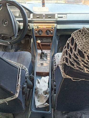 Mercedes E 230 1987, 500,000 km - 2.3 l - Bakı