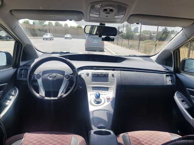 Toyota Prius 2014, 170,000 km - 1.8 л - Bakı