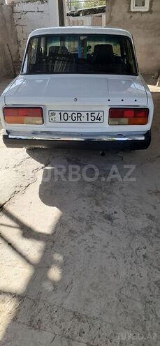 LADA (VAZ) 2105 1983, 250,000 km - 1.5 l - Salyan