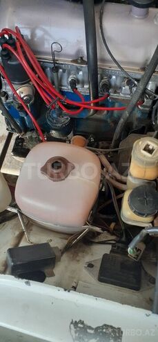 LADA (VAZ) 2105 1983, 250,000 km - 1.5 l - Salyan