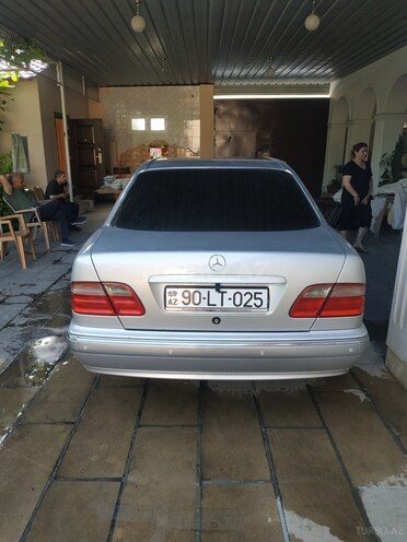 Mercedes E 240 2000, 319,654 km - 2.6 l - Ağdaş