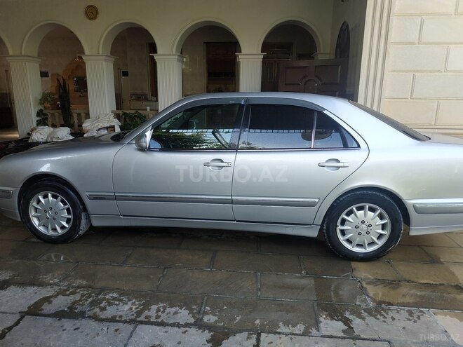Mercedes E 240 2000, 319,654 km - 2.6 l - Ağdaş