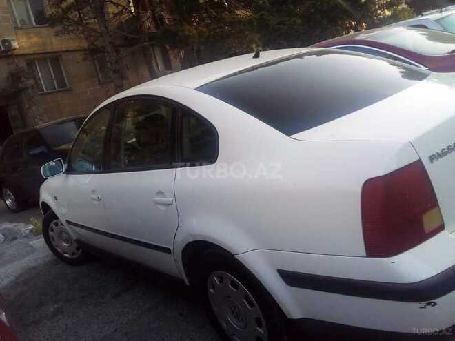 Volkswagen Passat 1999, 200,000 km - 1.8 л - Bakı