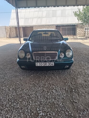 Mercedes E 230 1995, 325,462 km - 2.3 л - Bakı