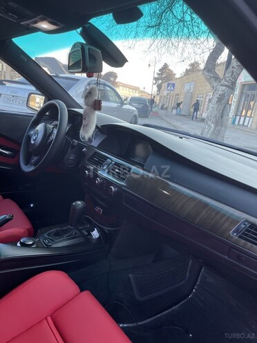 BMW 525 2005, 285,000 km - 2.5 l - Bakı