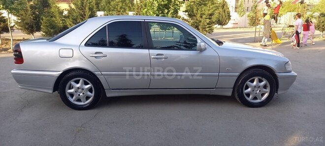 Mercedes C 220 1999, 458,620 km - 2.2 l - Bakı