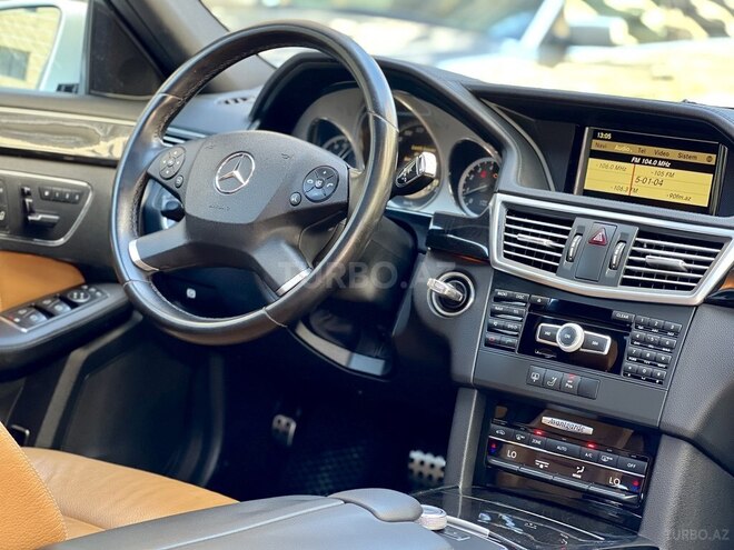 Mercedes E 300 2011, 217,000 km - 3.0 l - Bakı