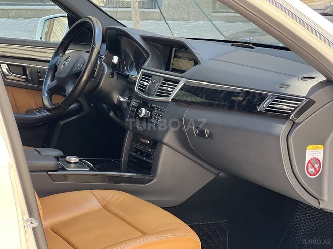 Mercedes E 300 2011, 217,000 km - 3.0 l - Bakı