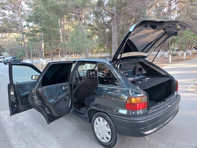 Opel Astra 1997, 245,000 km - 1.6 l - Sumqayıt
