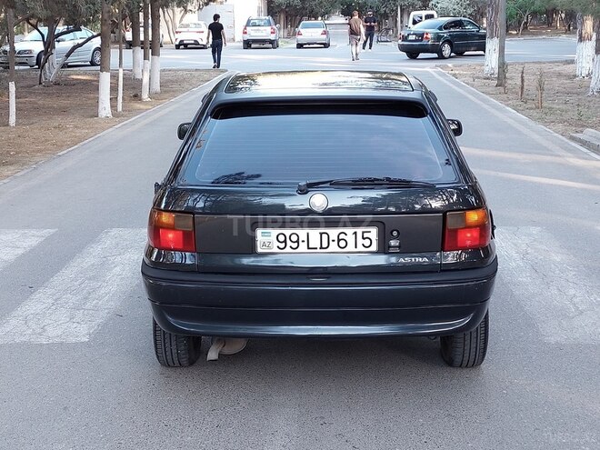 Opel Astra 1997, 245,000 km - 1.6 l - Sumqayıt