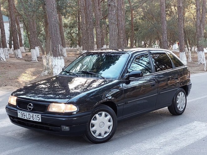 Opel Astra 1997, 245,000 km - 1.6 l - Sumqayıt