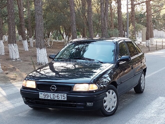 Opel Astra 1997, 245,000 km - 1.6 l - Sumqayıt