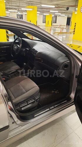 BMW 525 1998, 260,000 km - 2.5 l - Gəncə
