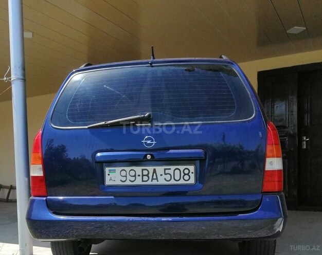 Opel Astra 2000, 562,000 km - 1.4 л - Ucar