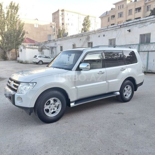 Mitsubishi Pajero 2008, 149,000 km - 3.0 л - Bakı
