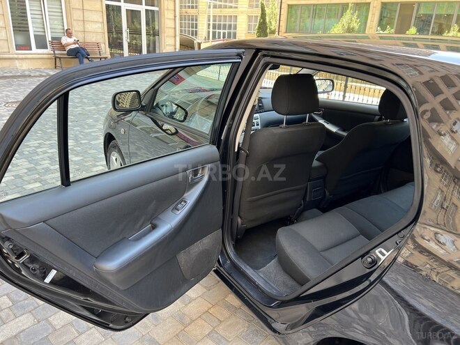 Toyota Corolla 2005, 183,000 km - 1.4 л - Bakı