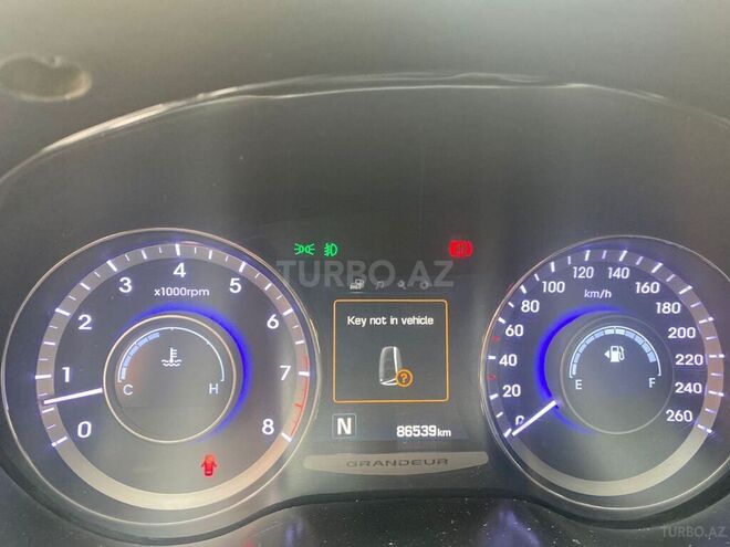 Hyundai Grandeur 2014, 86,600 km - 2.4 л - Bakı