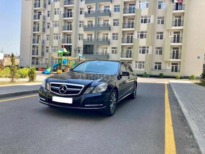 Mercedes E 220 2009, 252,000 km - 2.2 l - Bakı