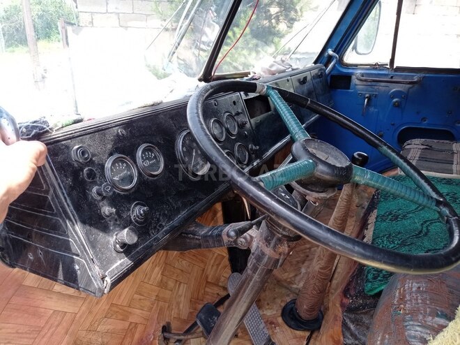 MAZ 5549 1985, 127,262 km - 11.0 l - Sabirabad