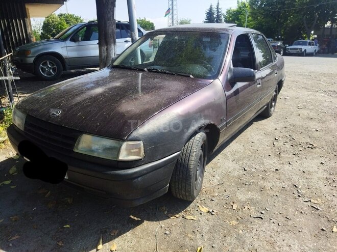 Opel Vectra 1992, 145,233 km - 1.8 l - Zaqatala