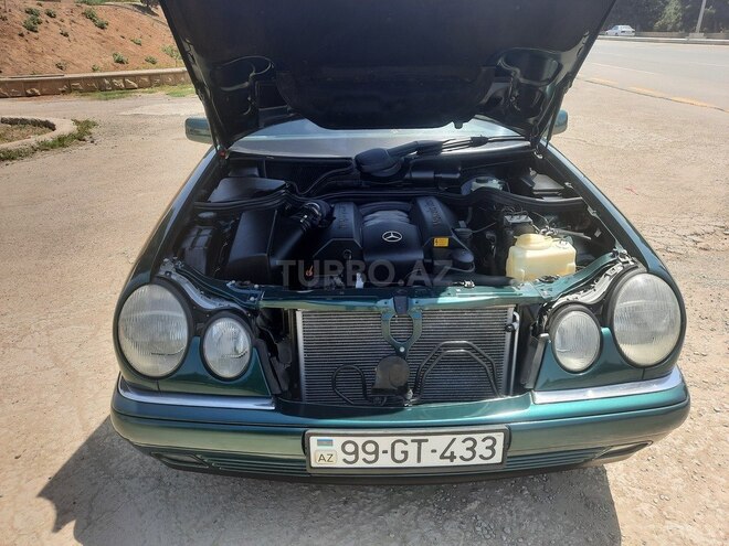Mercedes E 240 1999, 237,000 km - 2.4 l - Gəncə