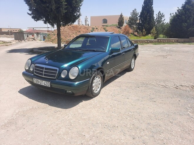 Mercedes E 240 1999, 237,000 km - 2.4 l - Gəncə