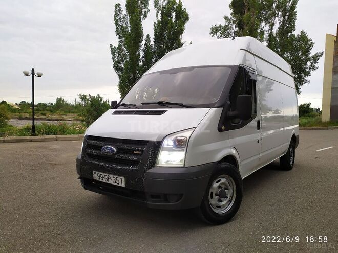 Ford Transit 2008, 209,000 km - 2.4 л - Quba