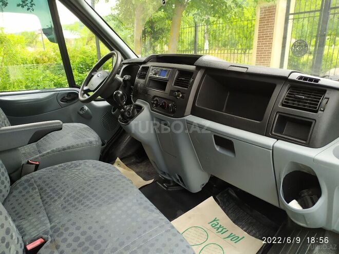 Ford Transit 2008, 209,000 km - 2.4 л - Quba