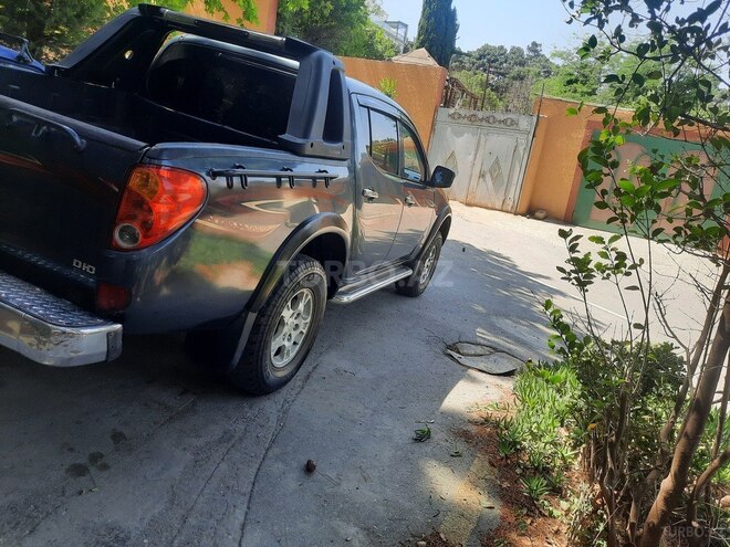 Mitsubishi L200 2007, 231,400 km - 2.5 l - Bakı
