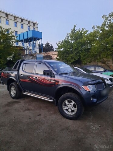 Mitsubishi L200 2007, 231,400 km - 2.5 l - Bakı
