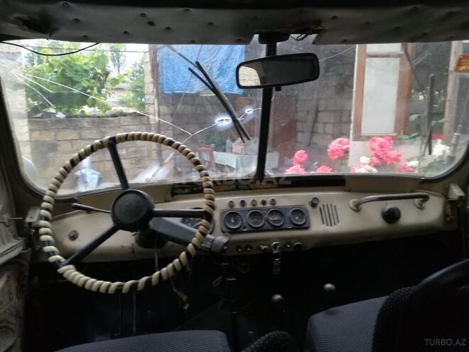 UAZ 469 1990, 500,000 km - 2.5 l - Qusar