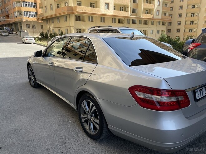 Mercedes E 220 2011, 281,000 km - 2.2 l - Bakı