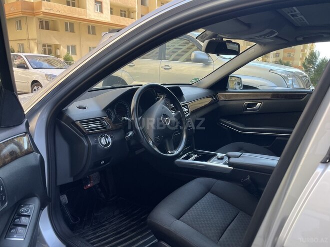 Mercedes E 220 2011, 281,000 km - 2.2 l - Bakı