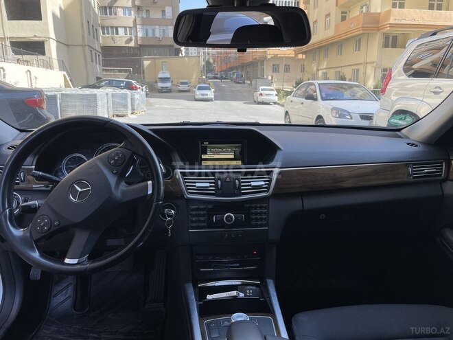 Mercedes E 220 2011, 281,000 km - 2.2 l - Bakı