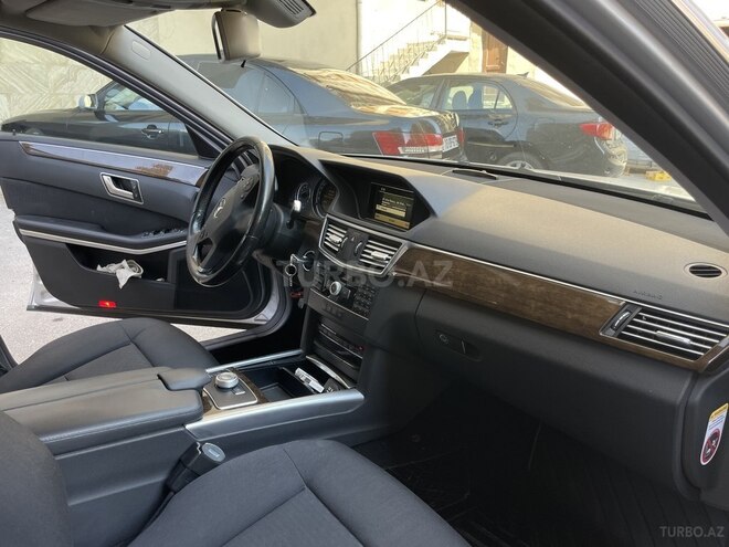Mercedes E 220 2011, 281,000 km - 2.2 l - Bakı