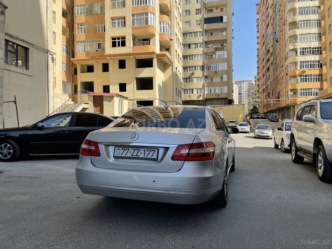 Mercedes E 220 2011, 281,000 km - 2.2 l - Bakı
