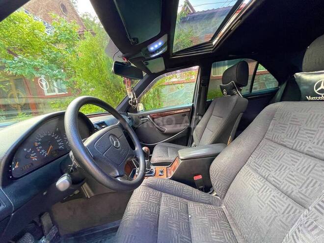 Mercedes C 180 1997, 523,000 km - 1.8 l - Zaqatala